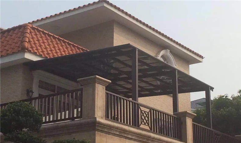 正確雨棚加盟品牌，就選至尊卡爾